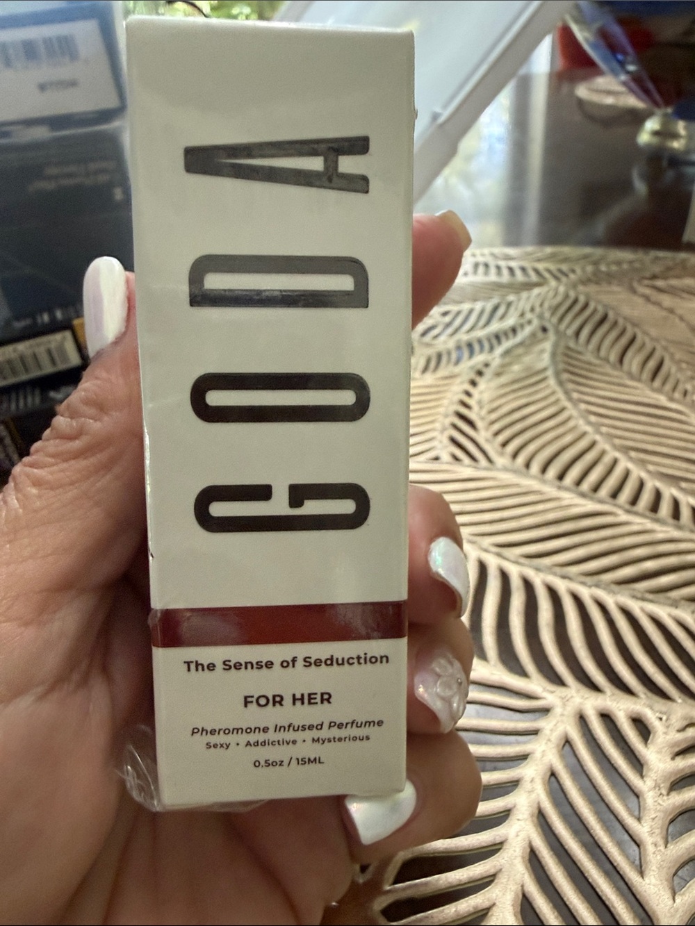 GODA The Sense of Seduction For Her Pheromone Perfume - White